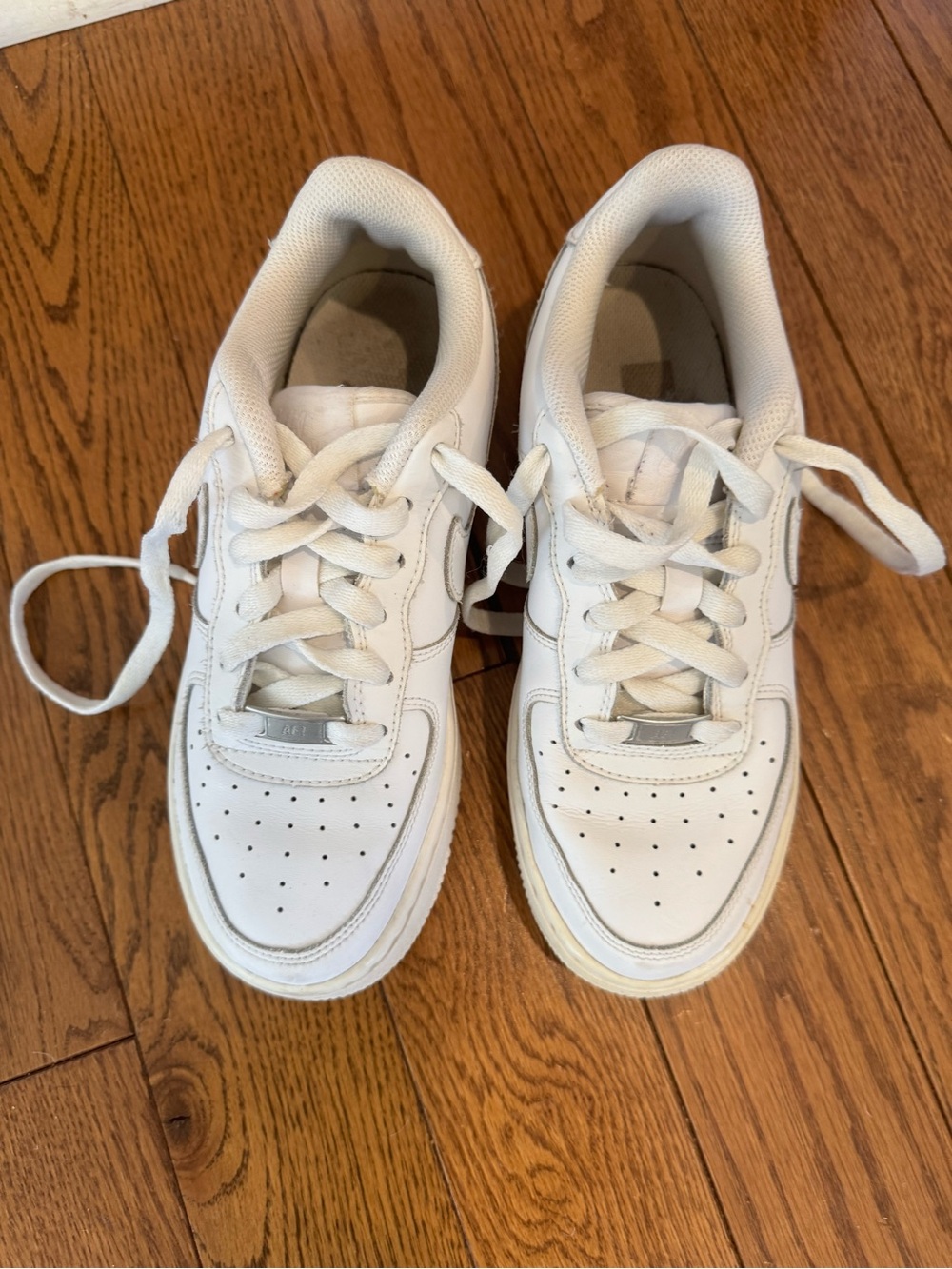 Nike Air Force 1 Low White GS Size 5Y Youth Women's 6.5 Triple White CW2288-111 - Picture 3 of 9